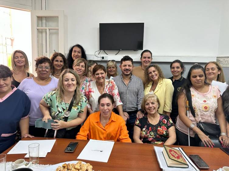 Castelló recibió a mujeres de Instituciones intermedias