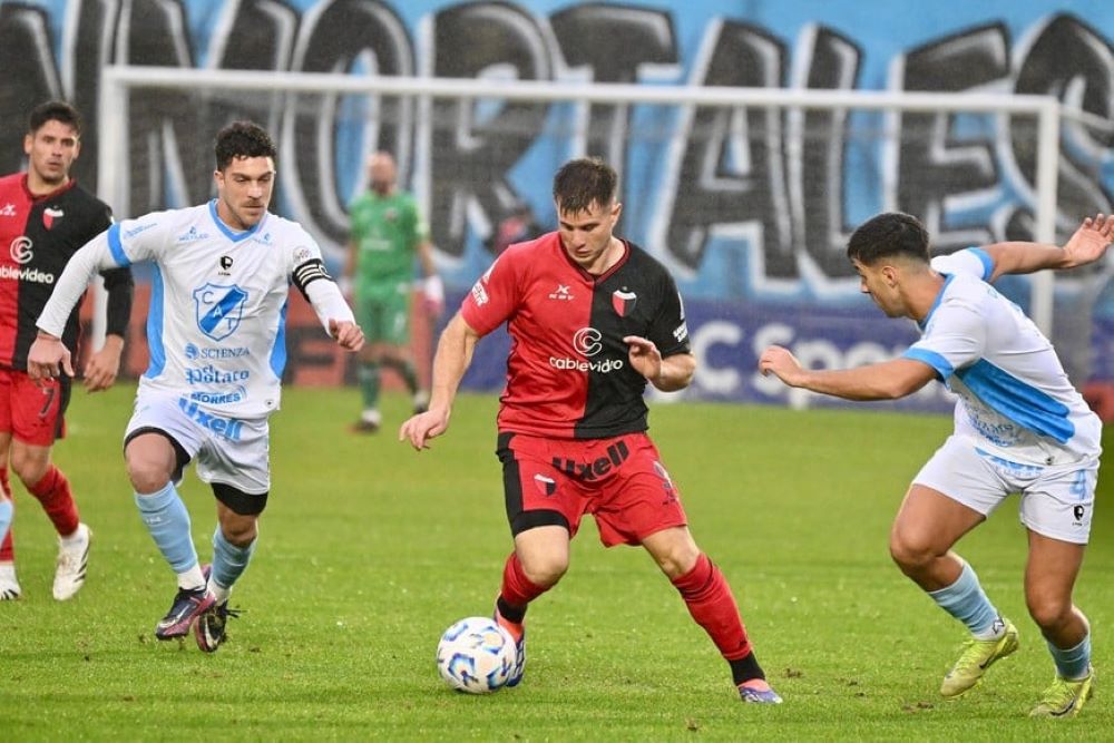 Colón cayó ante Temperley y sigue lejos del reducido