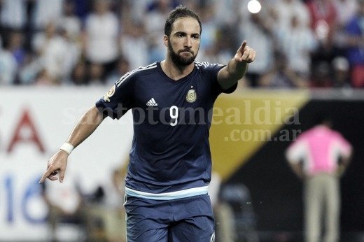 Sampaoli no descarta a Higuaín