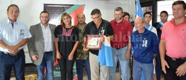 Santo Tomé rindió homenaje a los veteranos y caídos en la Guerra de Malvinas