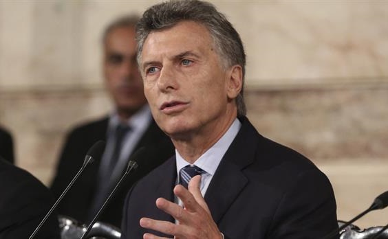 Macri inicia una gira por Emiratos, China y Japón