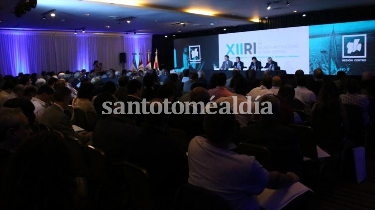 La primera reunión entre representantes de la Región Centro. (Foto: Secretaría de Comunicación Social)