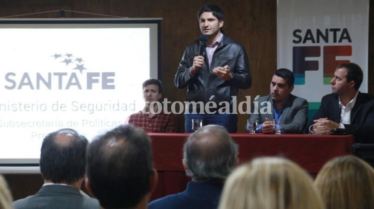 El ministro Pullaro encabezó la presentación del programa. (Foto: Secretaría de Comunicación Social)