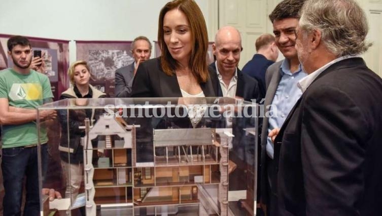 Vidal, Rodríguez Larreta y Jorge Macri, en una inauguración para recordar a Ana Frank. (Foto: Clarín)