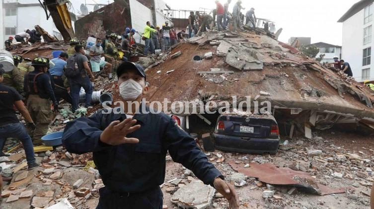 El terremoto que sacudió México se sigue cobrando vidas.