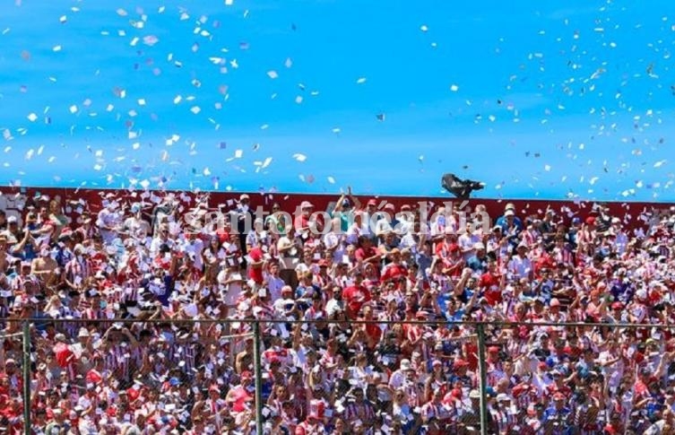 Los hinchas de Unión pagarán $150 extra para ir a la cancha
