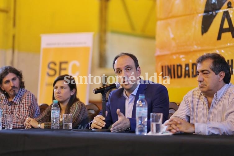 Santa Fe: Presentaron un innovador programa de salud laboral