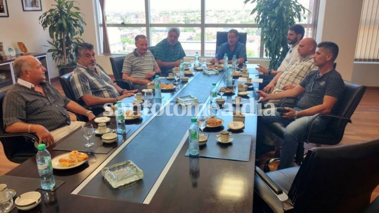 Santa Fe: Avanza la iniciativa “taxi seguro”