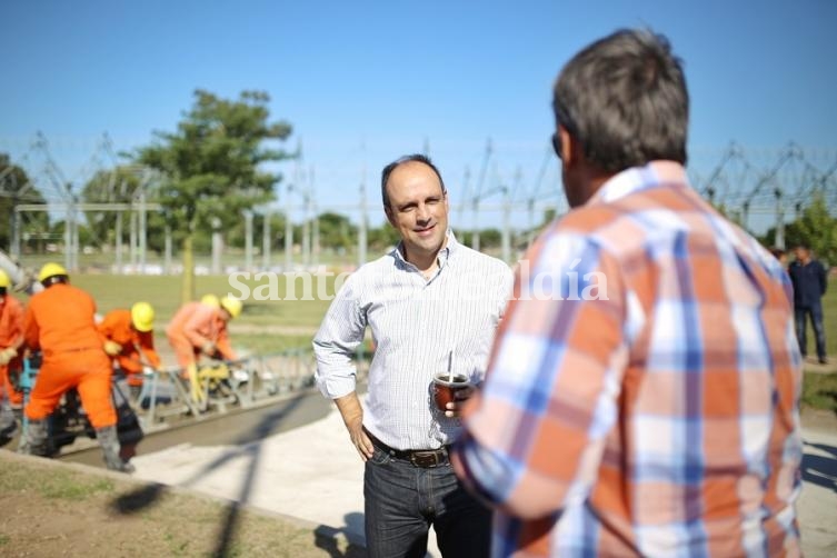 Corral recorrió las obras en las torres. (Foto: Municipalidad de Santa Fe)