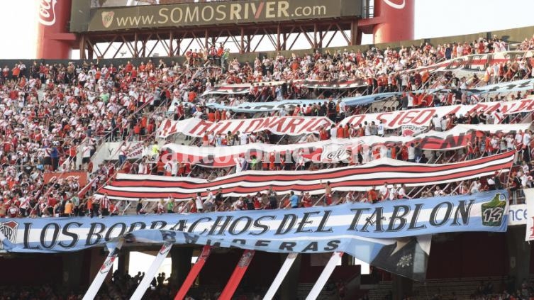 Siete heridos tras explotar la interna en la Barra de River