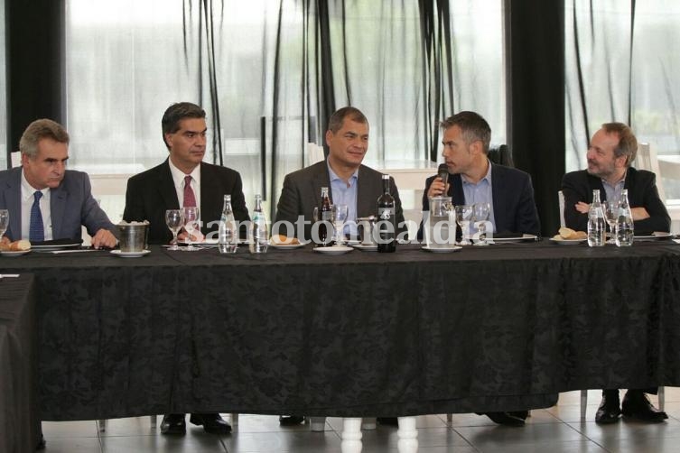 Correa brindó una charla, junto a referentes del justicialismo provinciales y nacionales.