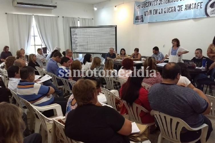 Docentes rechazaron la propuesta de 18 por ciento de aumento