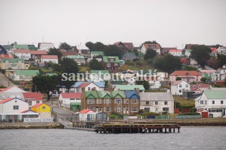 Ejercicios militares británicos en el área de las Islas Malvinas