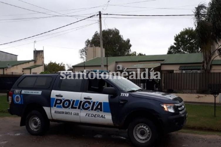 Allanamientos con secuestro de drogas y mercadería de contrabando