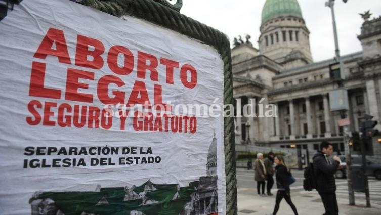 Presentan proyecto alternativo para despenalización del aborto