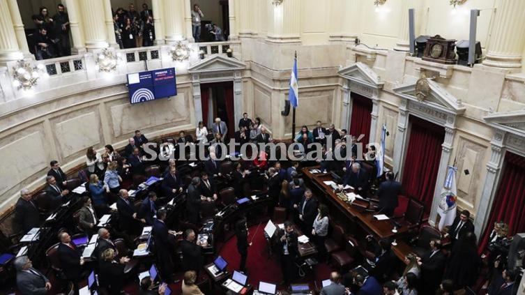 Las jóvenes abortan, pero no votan; los Senadores votan, pero no abortan