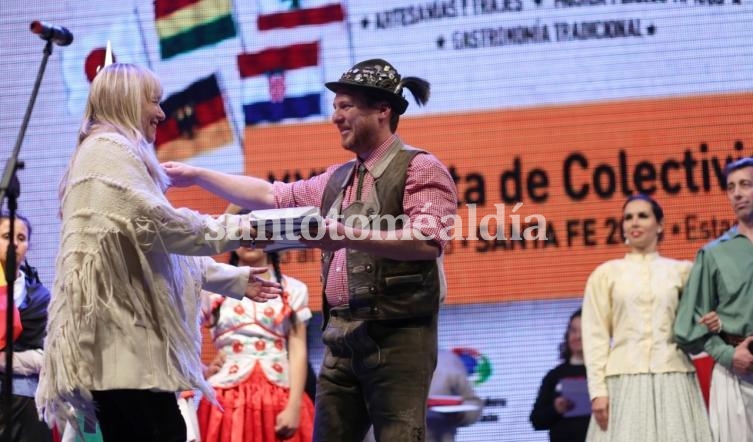 Las colectividades se dieron cita en la Estación Belgrano.