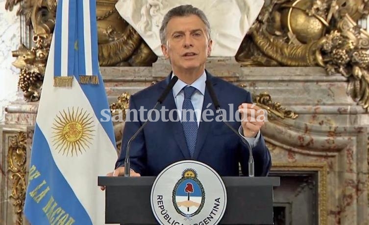 Macri comienza la semana con reunión de Gabinete