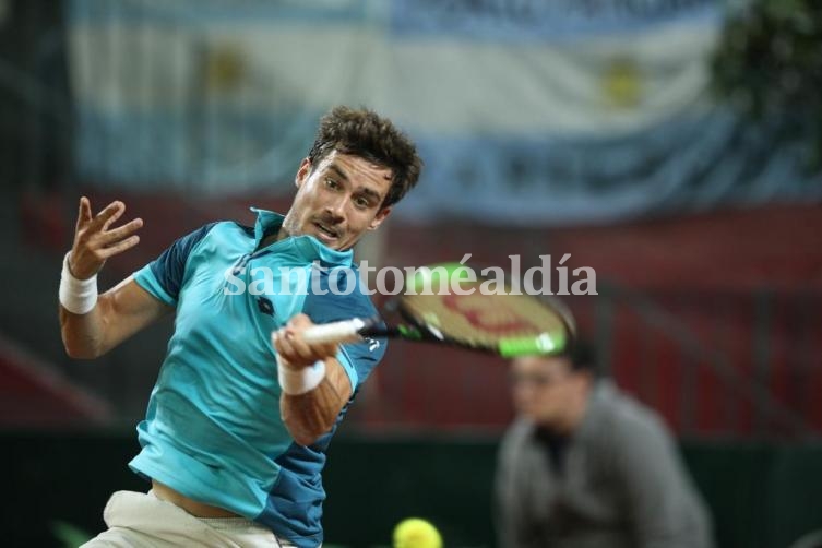 Con sufrimiento, Pella puso la serie 2-0