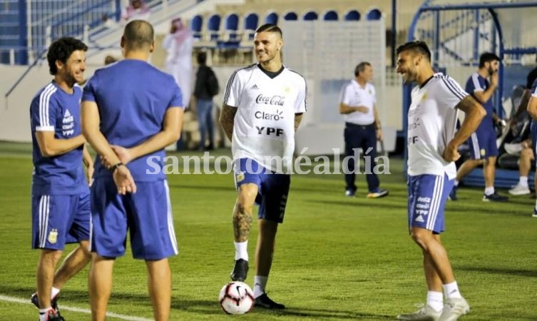 Scaloni probó el equipo para enfrentar a Irak