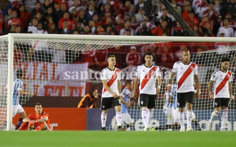 Gremio sacó ventaja en el Monumental