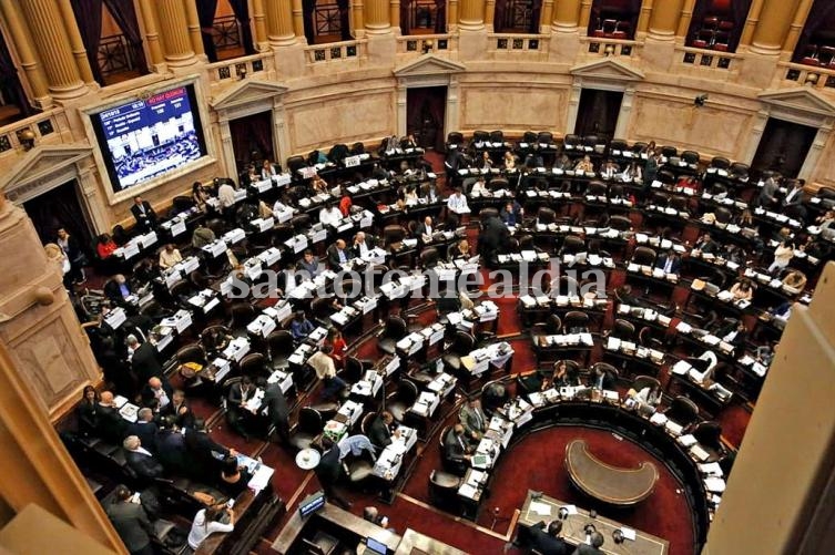 En medio de un clima de tensión, se debate el proyecto de Presupuesto