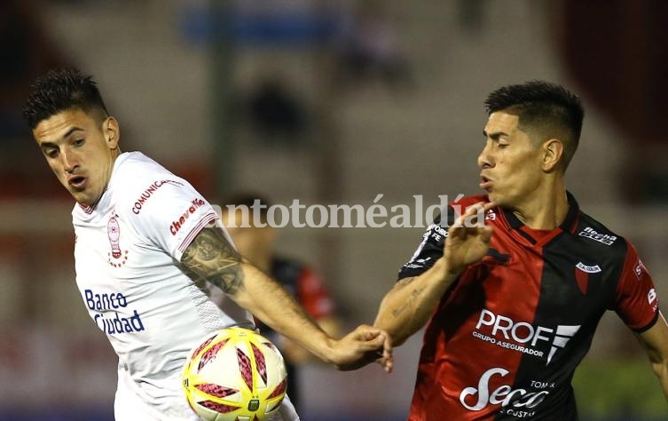 Colón inexplicable: ganaba 2-0 con un hombre más y perdió 3-2