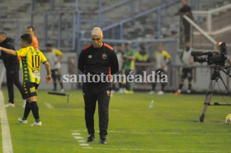 De Felippe, candidato a dirigir Colón, renunció a Newell's