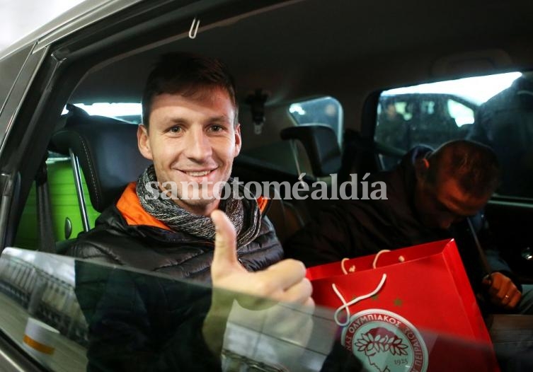 Soldano ya está en Grecia para firmar con Olympiacos