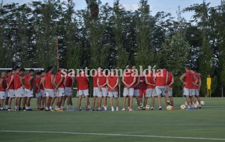 Colón se mide con el Nacional de Eduardo Domínguez