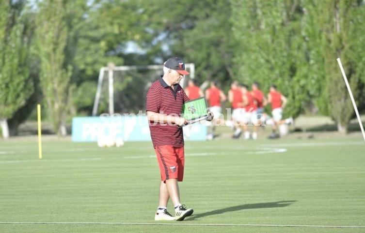 El Colón de Comesaña sale a la cancha