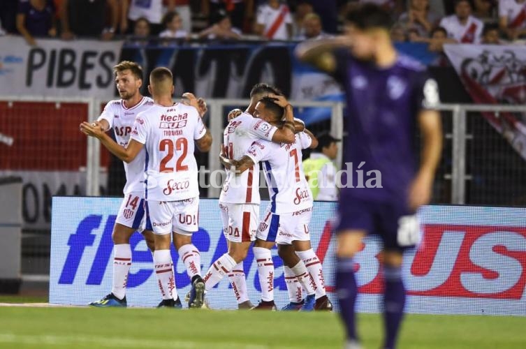 Unión se trajo un triunfo histórico del Monumental. (Foto: Prensa River)