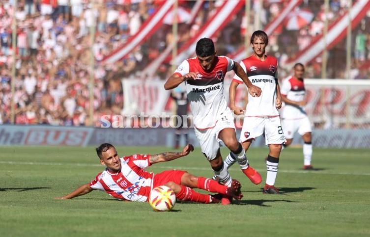 Unión hizo poco y empató sin goles con Newell's