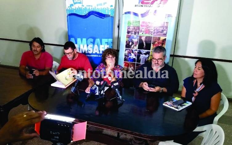 Amsafe advirtió que el inicio de clases está en peligro