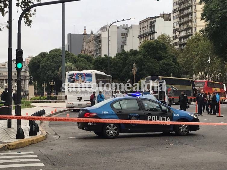 Balearon a un diputado en la esquina del Congreso: está internado grave
