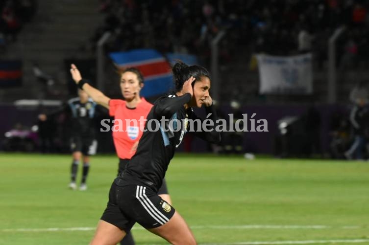 La Selección femenina venció a Uruguay antes del Mundial