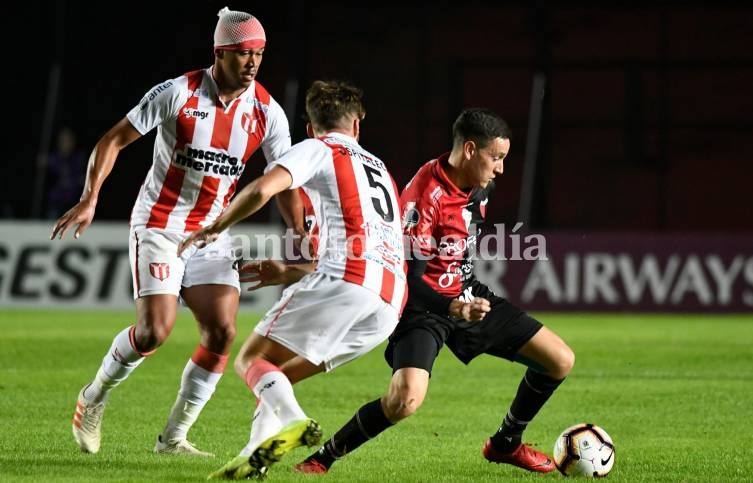 Colón derrotó 3-1 a River Plate de Uruguay y está en 8vos. de final de la Copa Sudamericana. (Foto: Twitter/Olé)