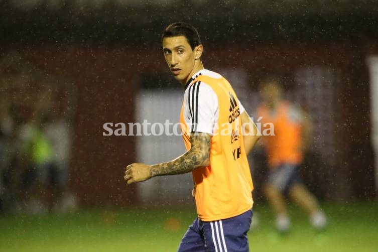 Con Di María en la lista, Scaloni citó a 25 