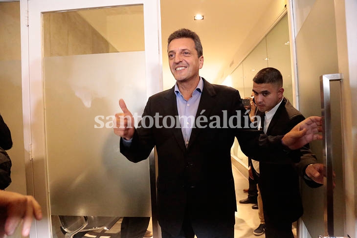 PASO y candidaturas: las claves de la negociación abierta entre Fernández y Massa