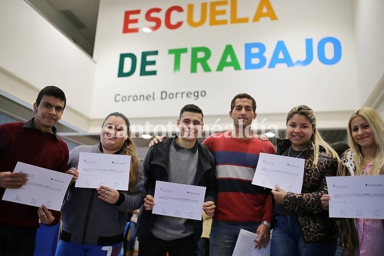 Santa Fe: Las Escuelas de Trabajo ya capacitaron a 1.200 jóvenes