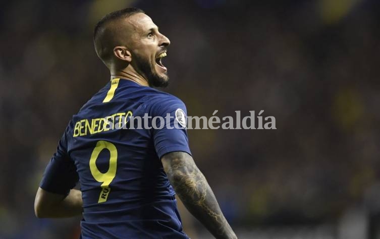 Darío Benedetto pretende irse de Boca
