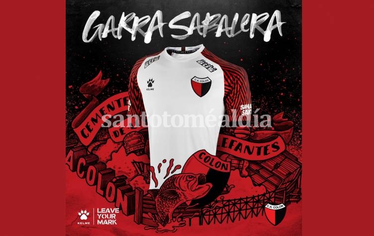 Colón presentó su nueva camiseta alternativa