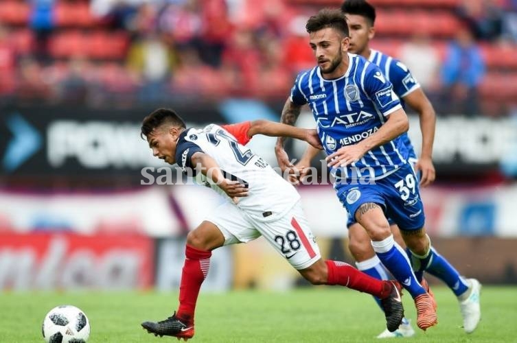 Crecen las chances para que Jalil Elías llegue a Unión