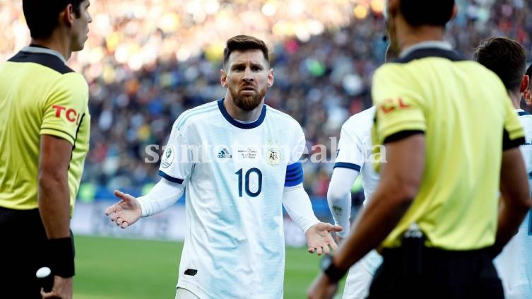 La AFA comenzó el plan para que la Conmebol no sancione a Messi