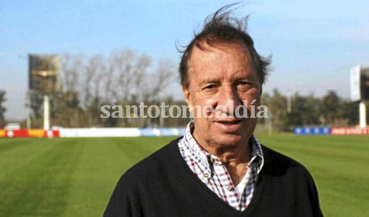 Carlos Bilardo sigue en estado delicado y con pronóstico reservado
