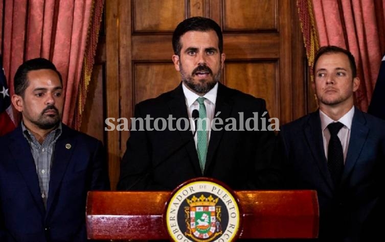 Renunció el gobernador de Puerto Rico por el escándalo 