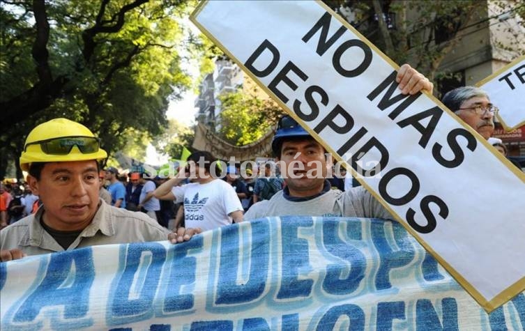 En el último año se perdieron 217.000 puestos de trabajo