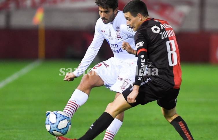 Colón sufrió otro duro golpe en cancha de Huracán 