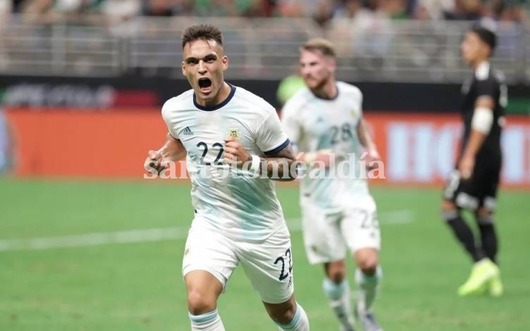 Con tres goles de Lautaro Martínez, la selección argentina goleó 4-0 a México