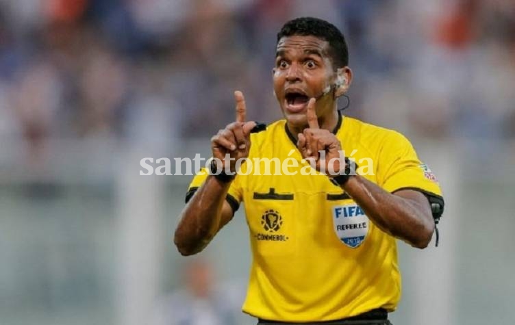 El venezolano Alexis Herrera dirigirá la ida entre Colón y Mineiro